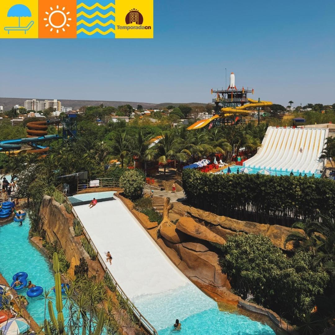 Piazza Com Acesso Ao Acqua Park Aparthotel Caldas Novas Eksteriør bilde
