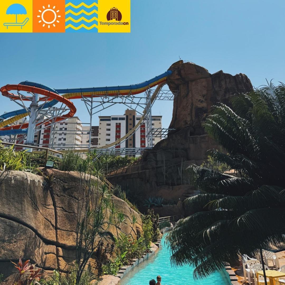 Piazza Com Acesso Ao Acqua Park Aparthotel Caldas Novas Eksteriør bilde